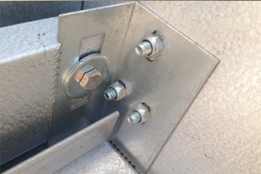 Adjuster brackets have 5mm notches for easy adjustments. All bolts for a djustment have cage nuts.